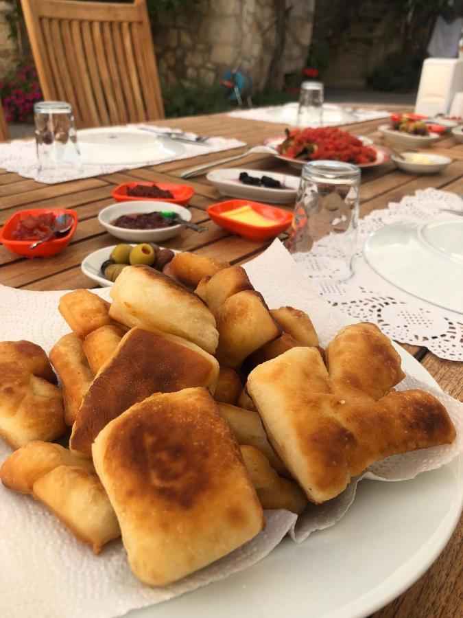 Annemin Harabesi Otel Çeşme Extérieur photo