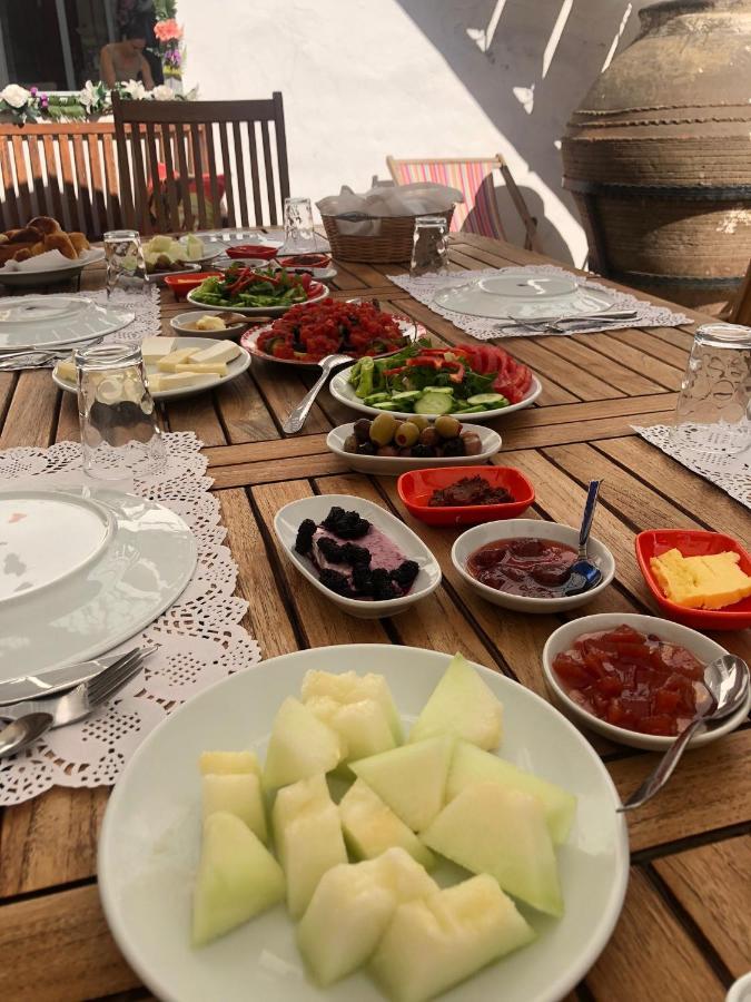 Annemin Harabesi Otel Çeşme Extérieur photo